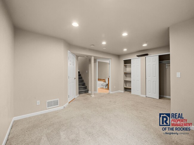 Building Photo - Amazing 3 bed, 3.5 bath Condo in Rigden Farm!