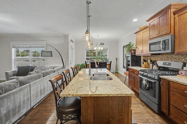Building Photo - Spacious 4-Bedroom, 3.5-Bathroom Townhome & 2-Car Garage-West Champaign