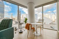 Building Photo - 3722 S Las Vegas Blvd
