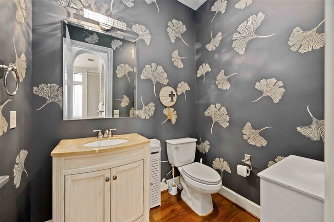 Building Photo - 328 Bomar St