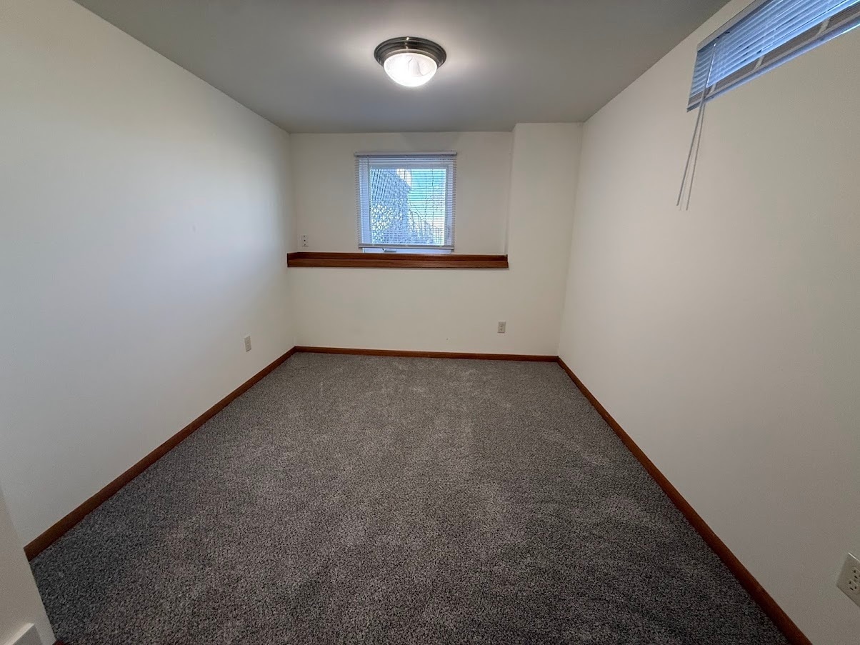 Building Photo - 299 Park St