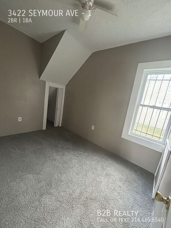 Building Photo - Spacious Two-Bedroom Unit in a Charming Mu...