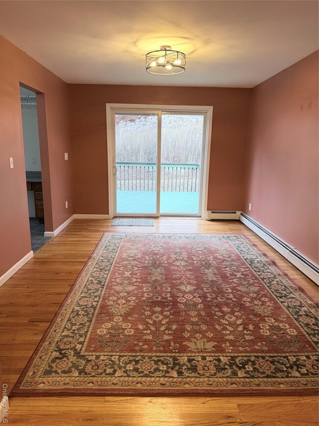 Building Photo - 1043 Roosa Gap Rd