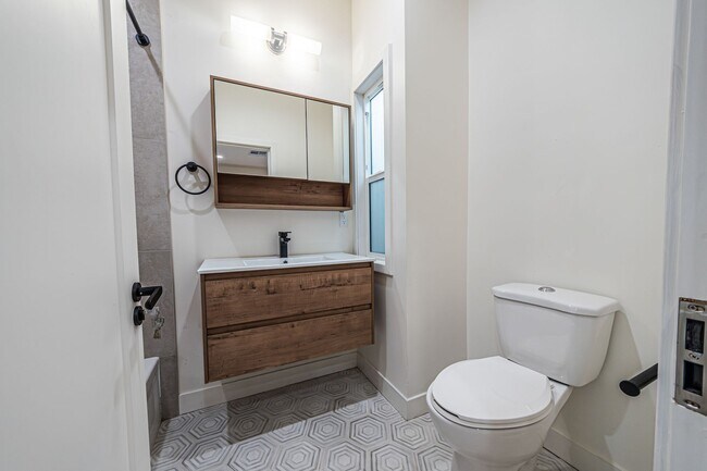 Building Photo - Now Offering Two Weeks Free – Upstairs 3-B...