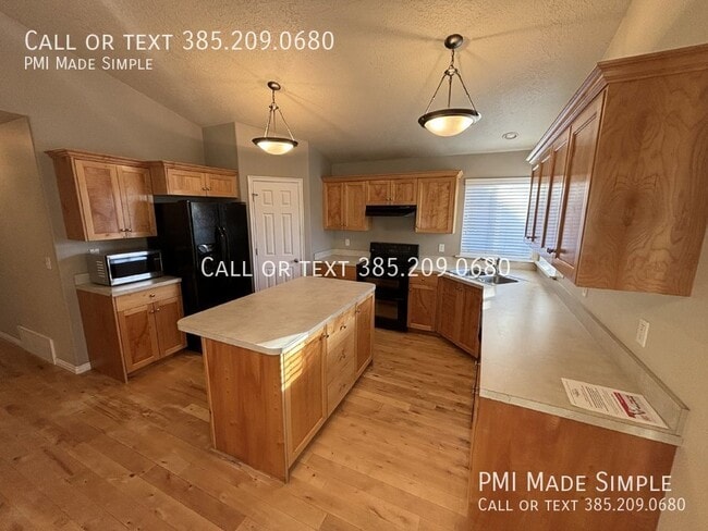 Building Photo - 4187 Pilgrim's Loop Rd