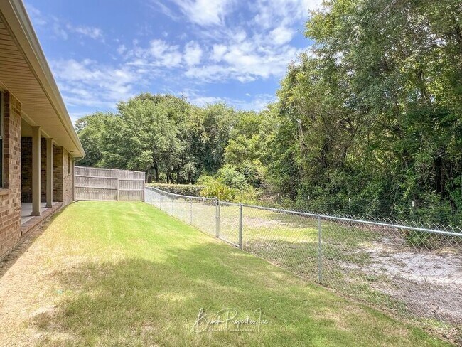 Building Photo - 2080 Stennis Dr