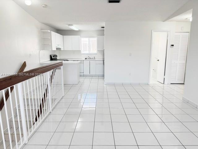 Building Photo - 3260 W 70th St