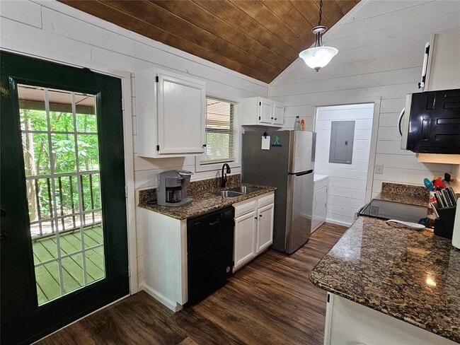 Building Photo - 158 Lionfish Rd
