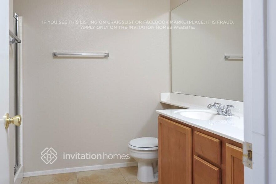 Building Photo - 8207 S 18th St