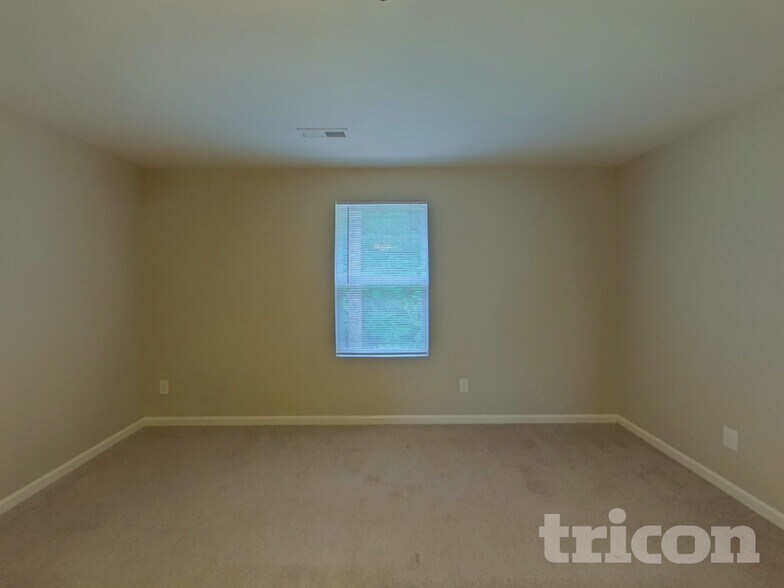 Building Photo - 621 Buckskin Rd