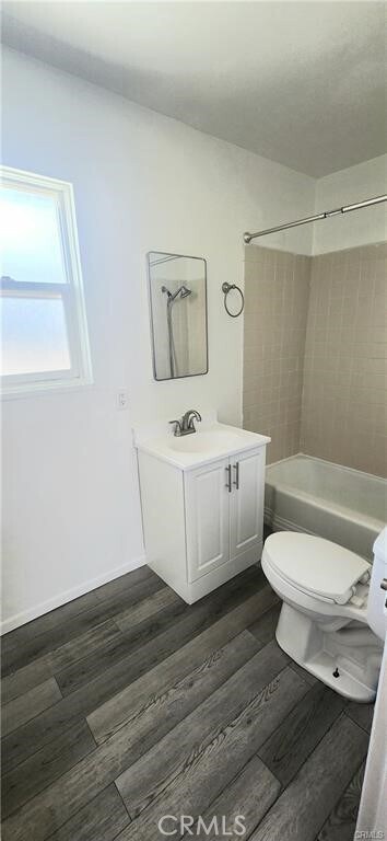 Building Photo - 2131 N Lincoln St