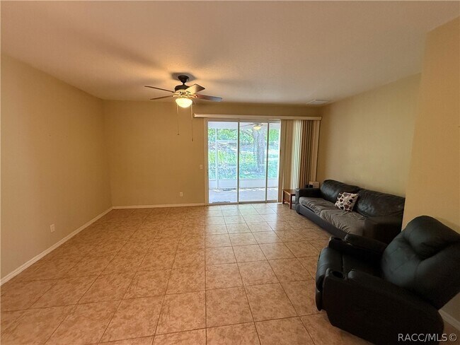 Building Photo - 1658 W Spring Meadow Loop