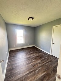 Building Photo - 56 Judson St