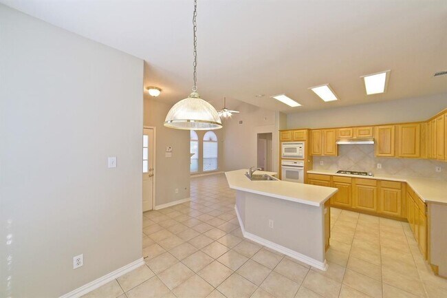 Building Photo - 407 Groveton Ridge Ln