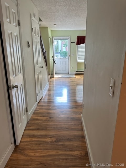 Building Photo - 585 Park Rd