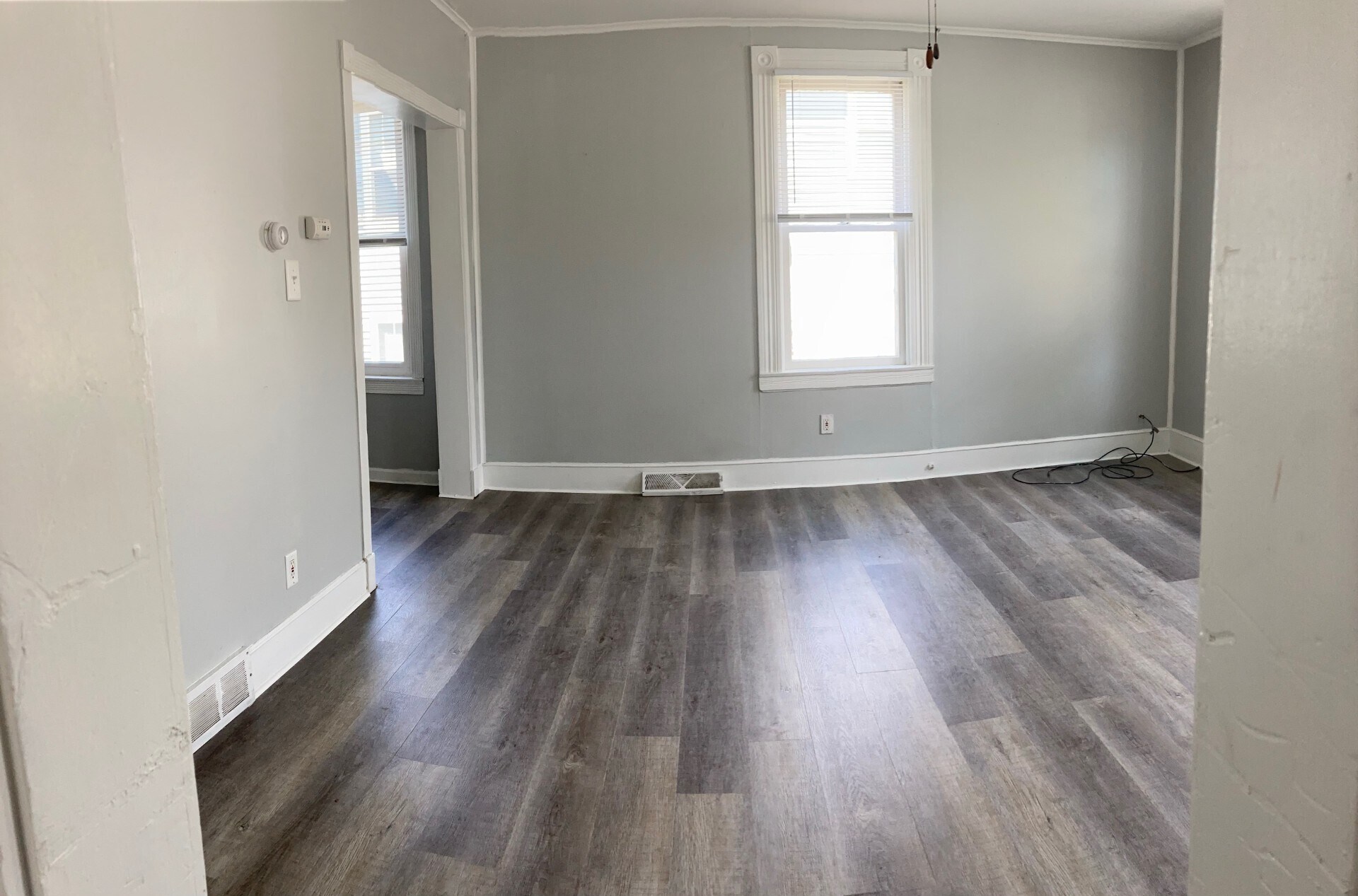 Building Photo - 947 E Market St