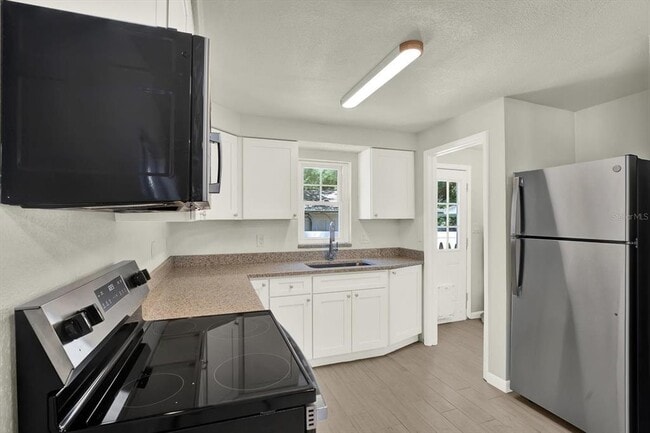 Building Photo - 1187 Bass Blvd