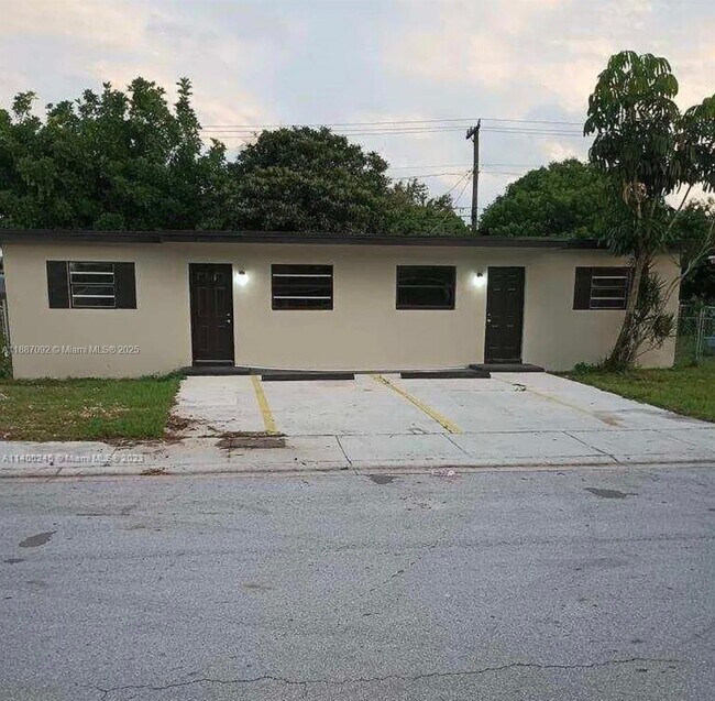 Primary Photo - 10540 SW 172nd St