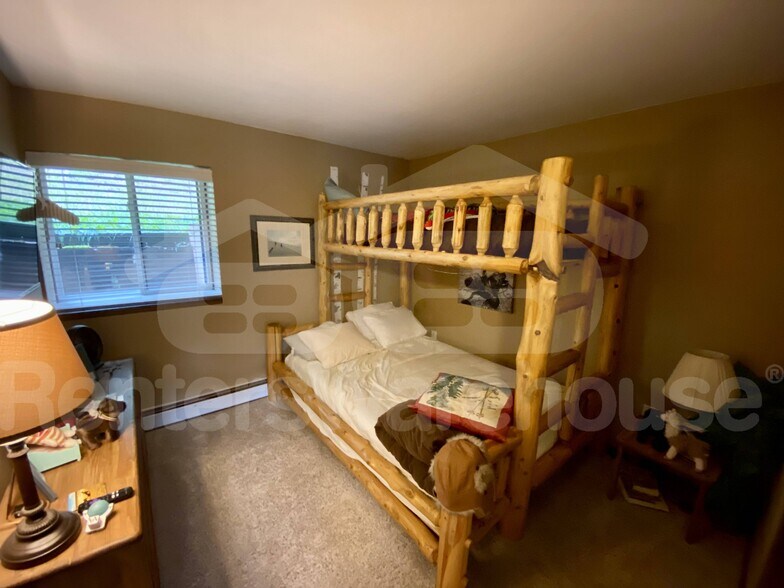 Building Photo - 98000 Ryan Gulch Rd