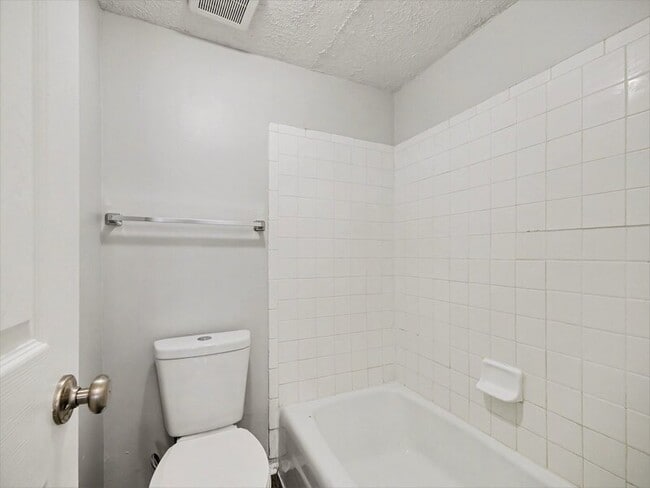 Building Photo - 11718 Arbor St