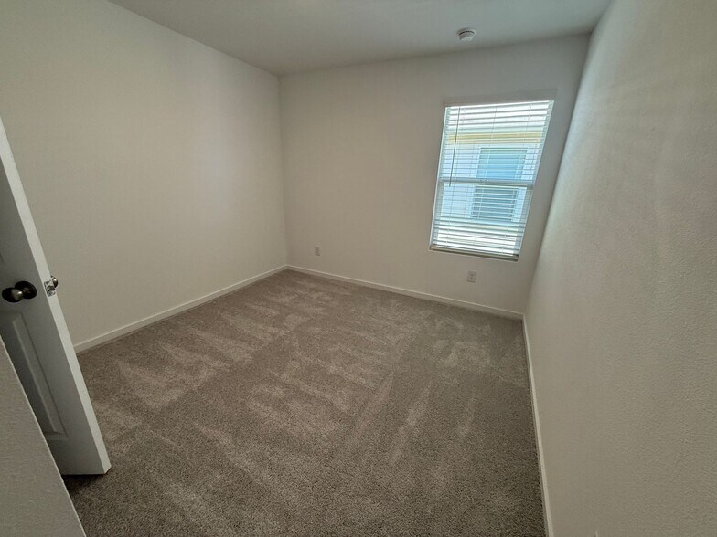 Building Photo - 3209 Tokara St