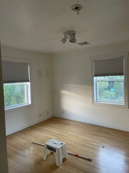 Building Photo - 59 Hill Ter