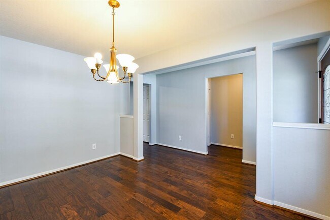 Building Photo - 4819 Fair Oak Dale Ln