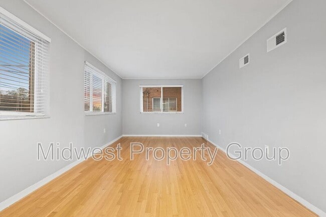 Building Photo - 2507 S Big Bend Blvd