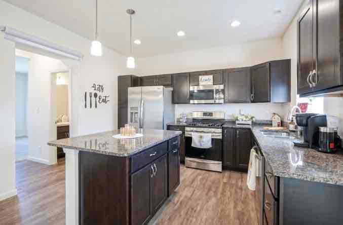 Building Photo - 1160 Colcester Ln