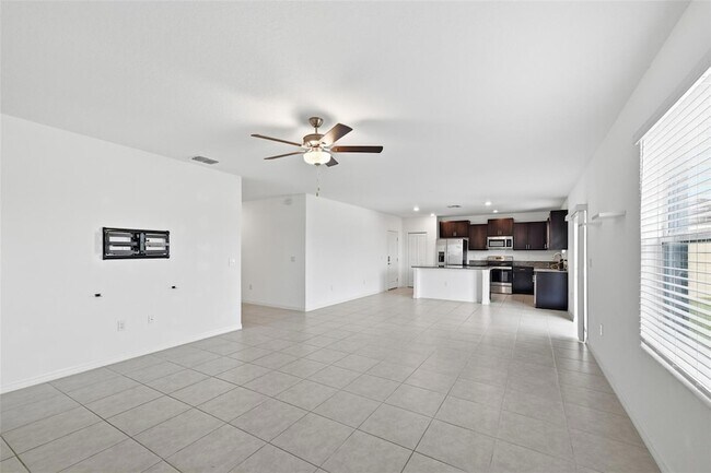 Building Photo - 12860 Tripoli Ave