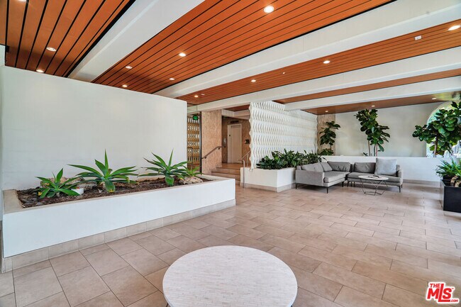 Building Photo - 1300 Midvale Ave