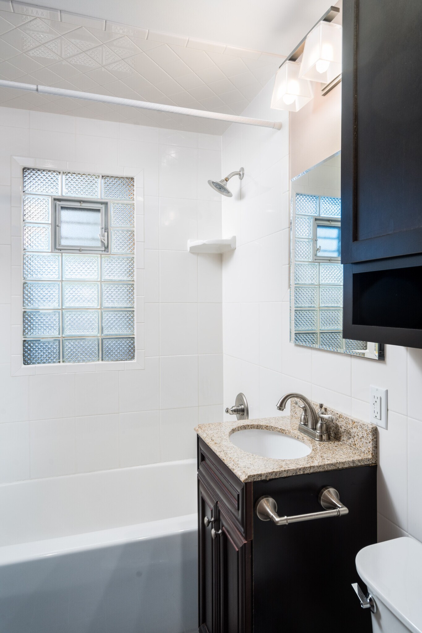 Building Photo - 1298 N 68th St