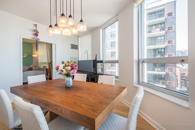 Building Photo - 421 W Huron St