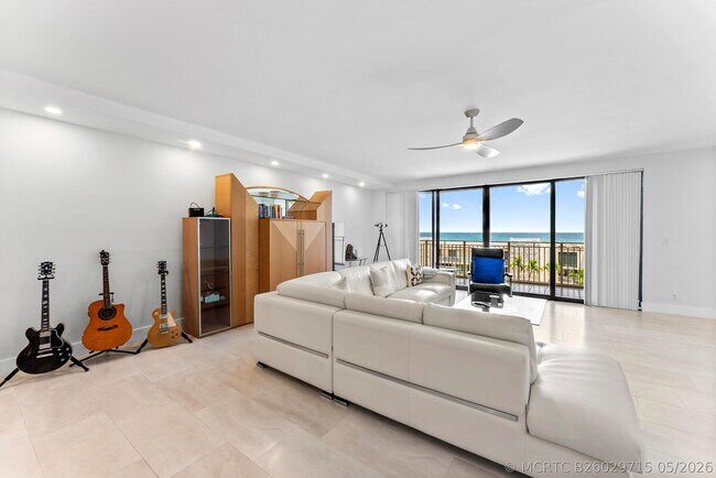 Building Photo - 2155 S Ocean Blvd