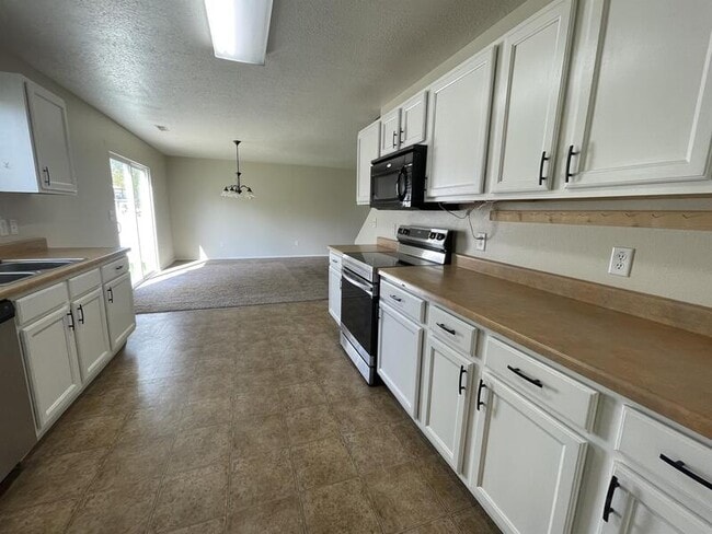 Building Photo - 432 S 1230 W