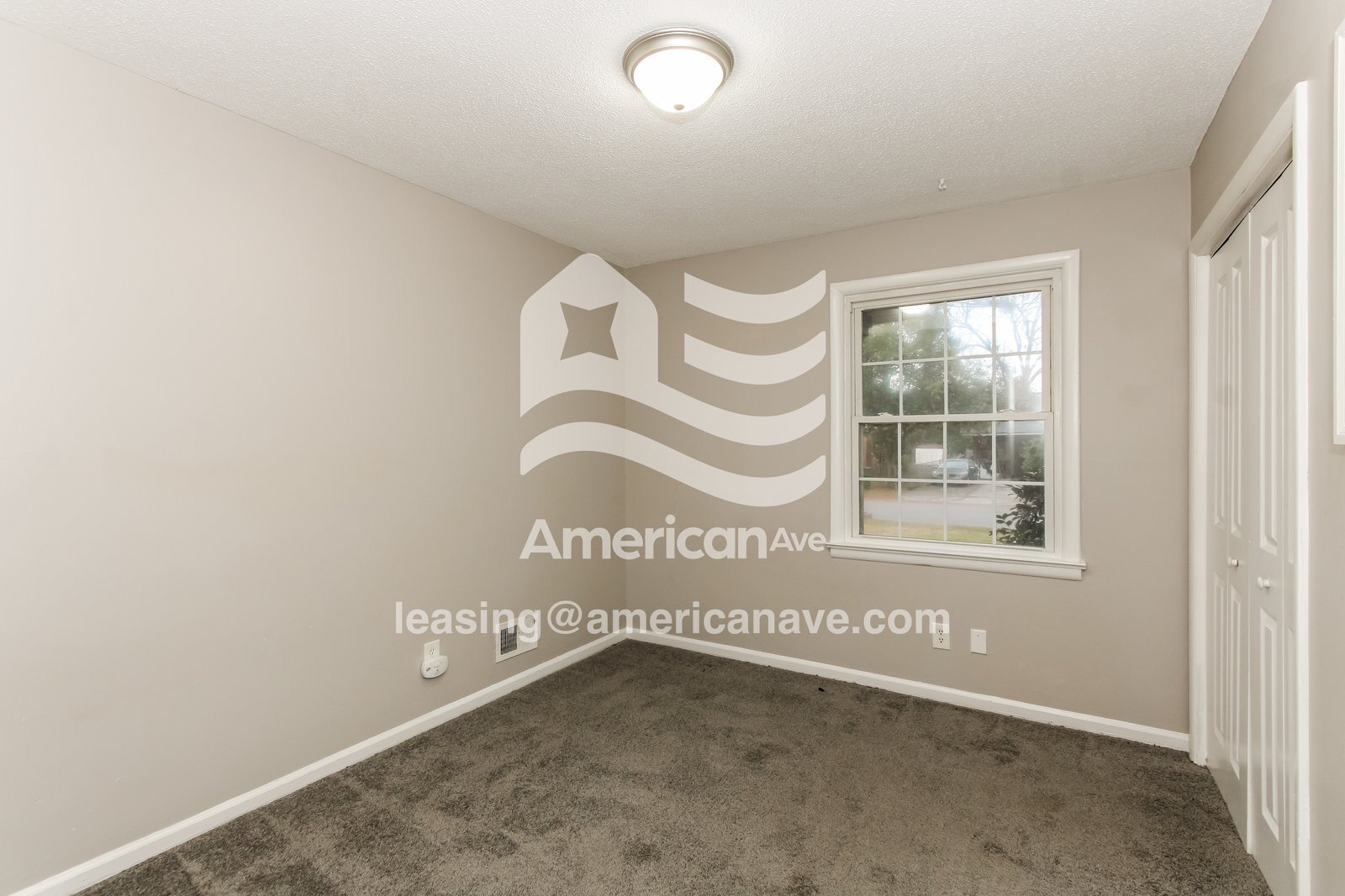 Building Photo - 4527 Robney Dr