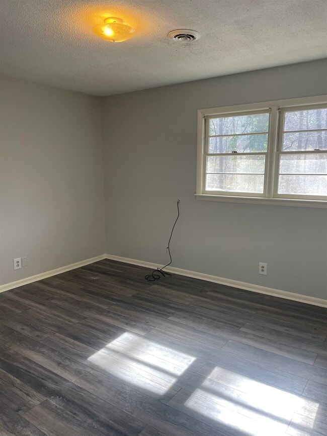 Building Photo - 225 Presley Way