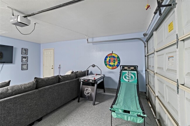 Building Photo - 1405 Delabrook Ct