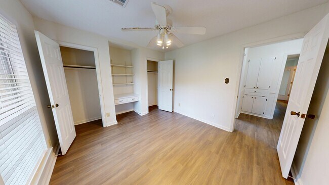 Building Photo - 1212 Hillman St