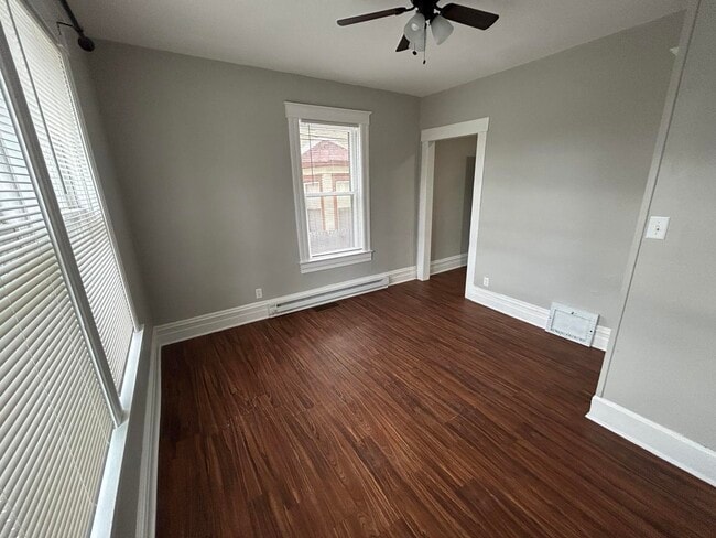 Building Photo - 77 W 23rd St