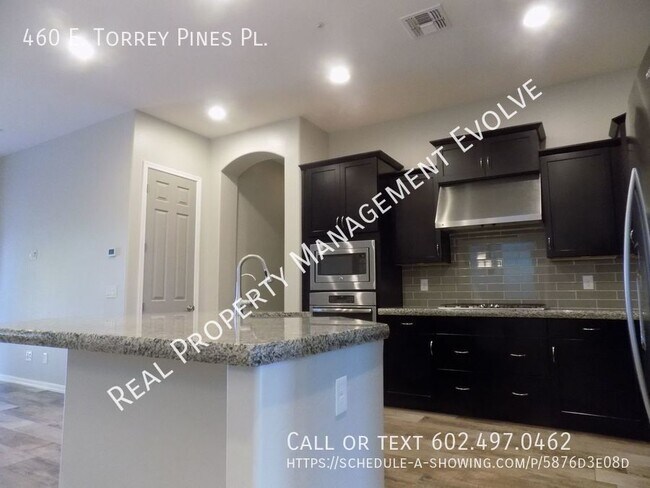 Building Photo - 460 E Torrey Pines Pl