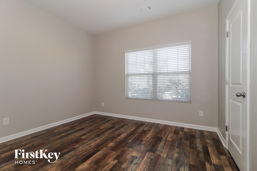 Building Photo - 109 Caledonian Cir