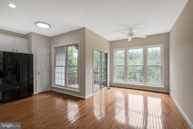 Building Photo - 5270 Kestrel Crossing Dr