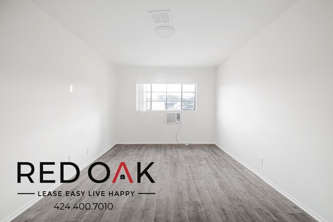 Building Photo - 1365 Orange Grove Ave