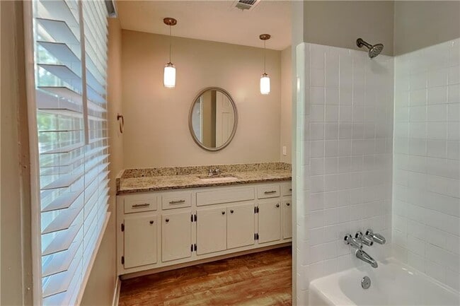 Building Photo - 3681 Bittercreek Way SW