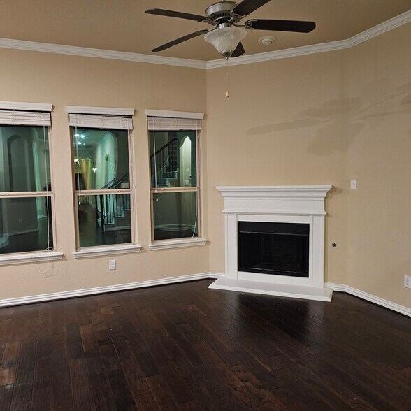 Living Room with Fire place - 905 Avian Dr