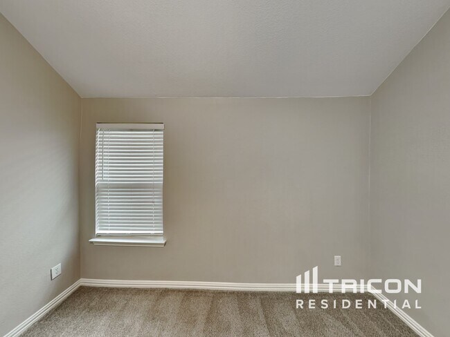 Building Photo - 205 Old Spanish Trail
