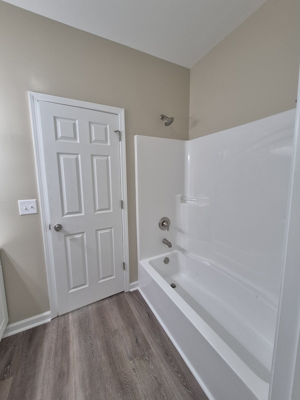 Building Photo - 209 Charlotte Cir