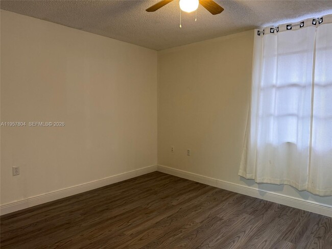 Building Photo - 1705 Whitehall Dr