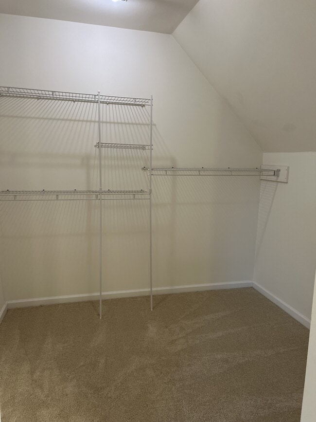 Building Photo - 9 Apple Blossom Ln